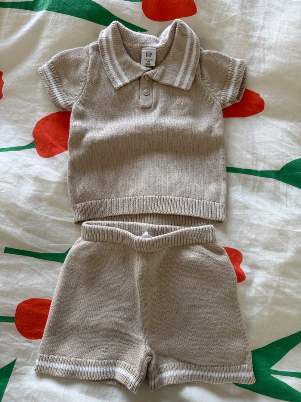 GAP Tan Knit Polo Top and Shorts Set